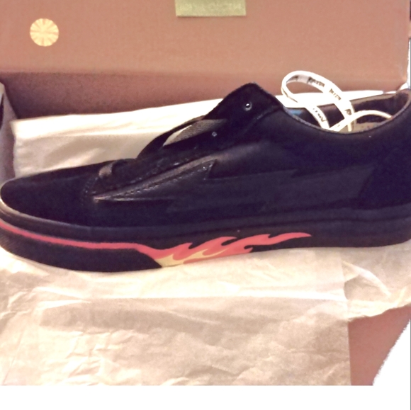 REVENGE X STORM vol 3 Side Flame UNISEX NIB - Picture 10 of 15